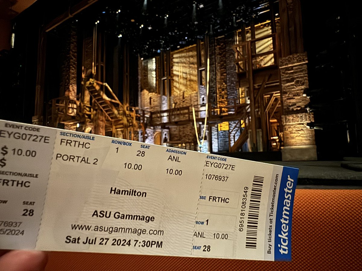 kParx17's tweet photo. One last time ๐ถโญ๏ธ
@HamiltonMusical @ASUGammage
#datenight
#hamiltonlotterywinner https://t.co/FRV4OeEibB