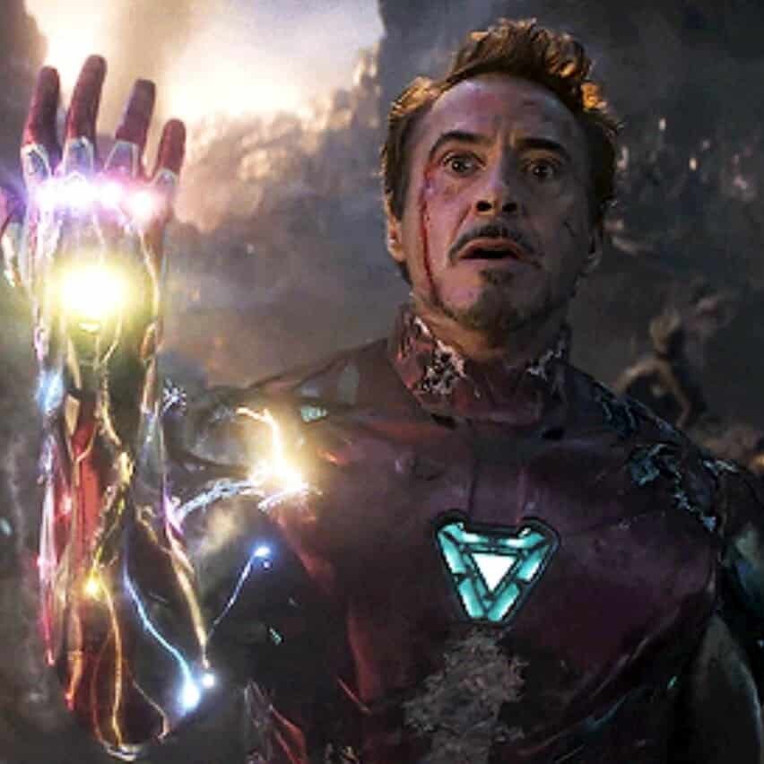 GeekZoneGZ's tweet photo. Kevin Feige acaba de decirle al mundo:

"¿Sabéis vuestro héroe favorito que murió en Endgame? ¡Ha vuelto! Y ahora es el villano más grande de todo el universo".

Movimiento absolutamente maestro. Acaba de ganarse al gran público de nuevo. #SDCC2024 https://t.co/lGnjeTzBnj