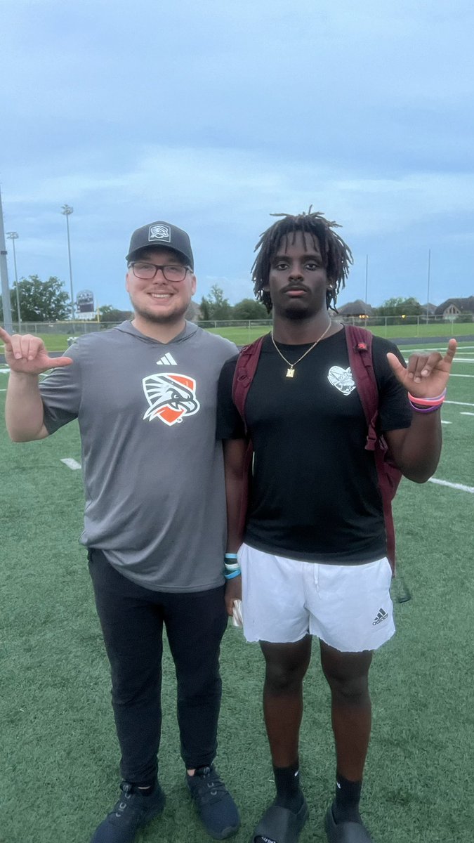 Andrew Anassi (@iamandrewanassi) on Twitter photo Appreciate the opportunity to come out to your camp and show out!! 🤙🏾<a href="/CoachK__Mac/">Kris McCullough</a> <a href="/CoachShaw_Jake/">Jake Shaw</a> <a href="/HaydenCkelly/">Hayden Kelly</a> <a href="/UTPBFootball/">UTPB Football</a> Appreciate the opportunity to come out to your camp and show out!! 🤙🏾<a href="/CoachK__Mac/">Kris McCullough</a> <a href="/CoachShaw_Jake/">Jake Shaw</a> <a href="/HaydenCkelly/">Hayden Kelly</a> <a href="/UTPBFootball/">UTPB Football</a>