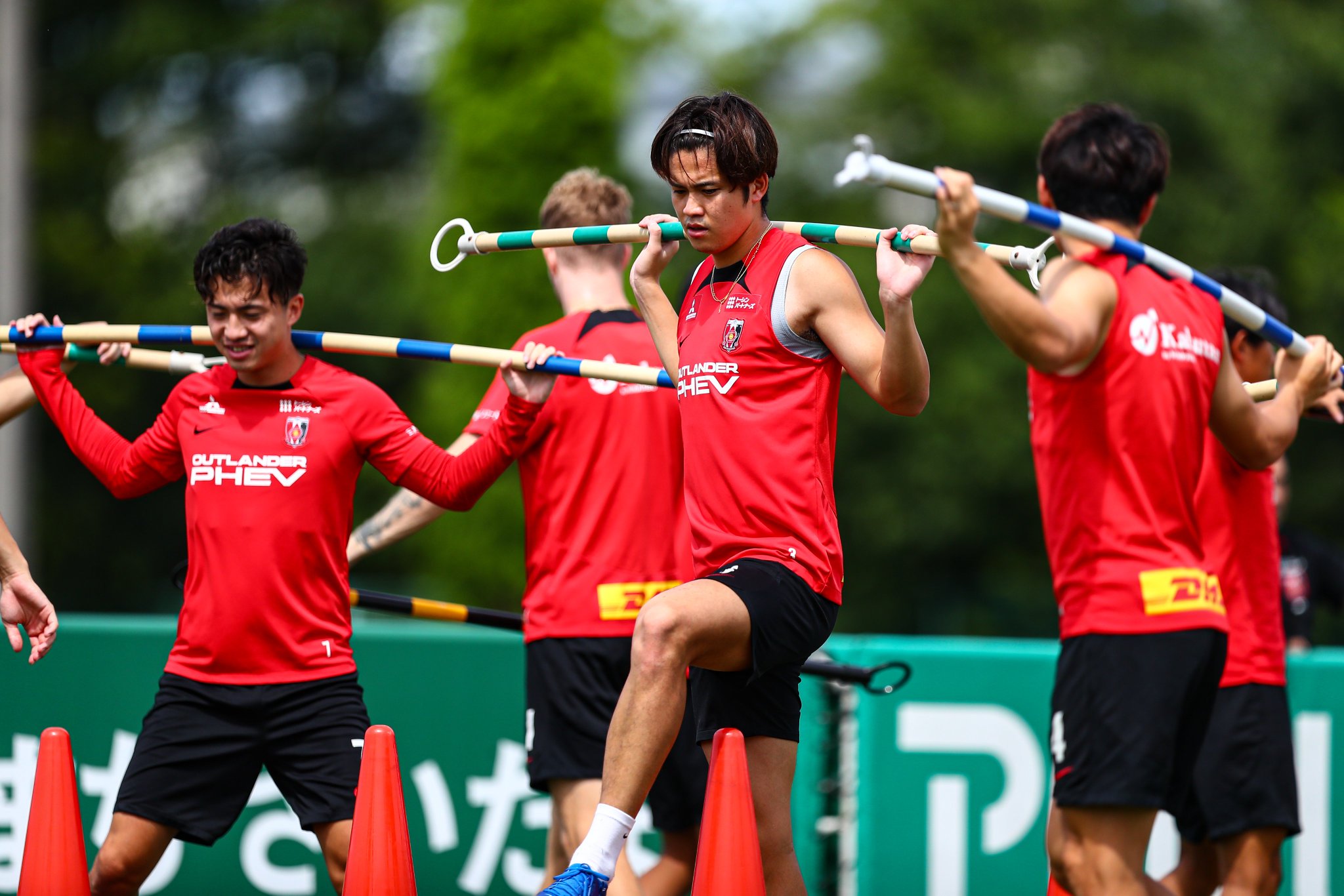 浦和レッズ練習着 浦和レッズ練習着早い者勝ち （浦和レッズアウェイユニフォーム）