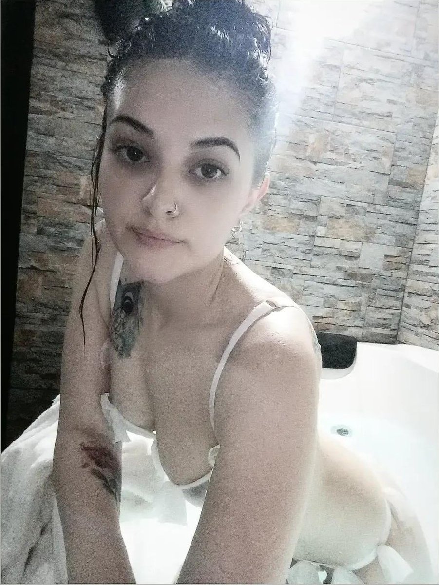 LaParida tweet media