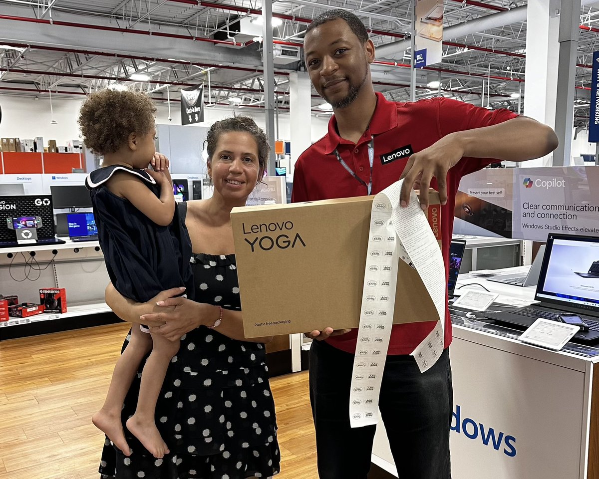 LenovoCSJ's tweet photo. From the X1 to the 9i, she’s sticking with Lenovo
#PremiumSTARS #Yogamyway #BestBuy #Lenovo #WeAreLenovo https://t.co/BLa2YI6Lra
