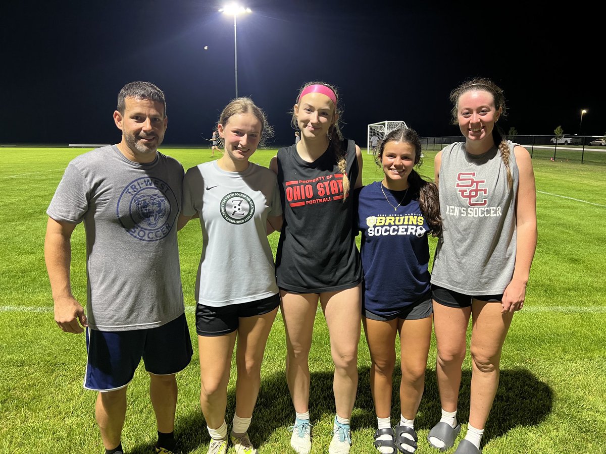TWHS_WSoccer's tweet photo. Got a pic with most of the ladies that came out tonight for the alumni game.  ⁦@triwestsports⁩ https://t.co/um5jCPHfbW