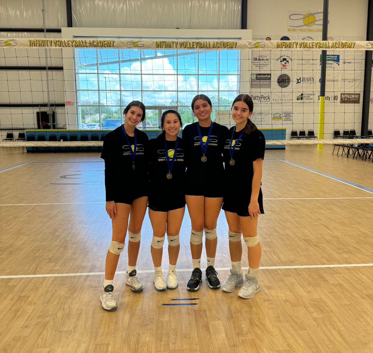 RodrigueMa2027's tweet photo. Quads champs!! @Infinity_VBA https://t.co/zIe98cnekz