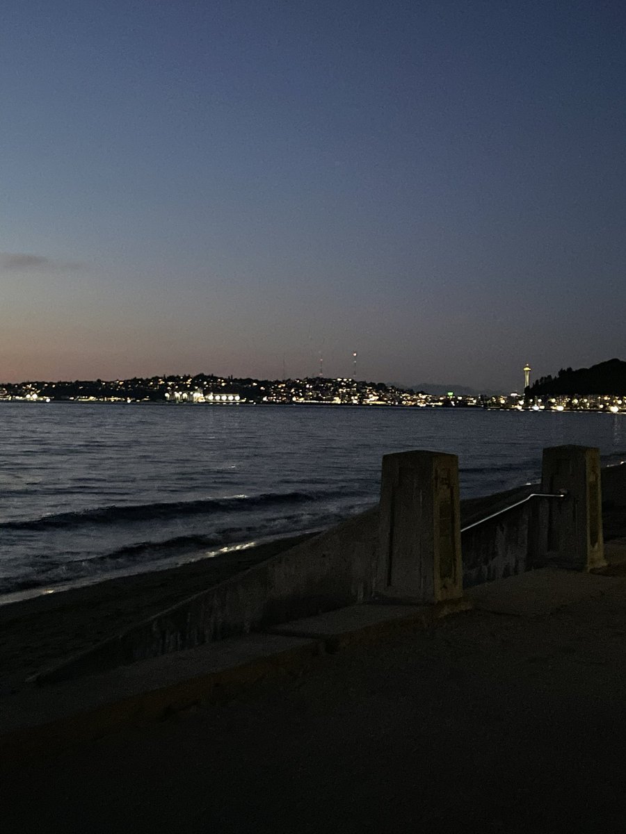 Illuminate tweet media