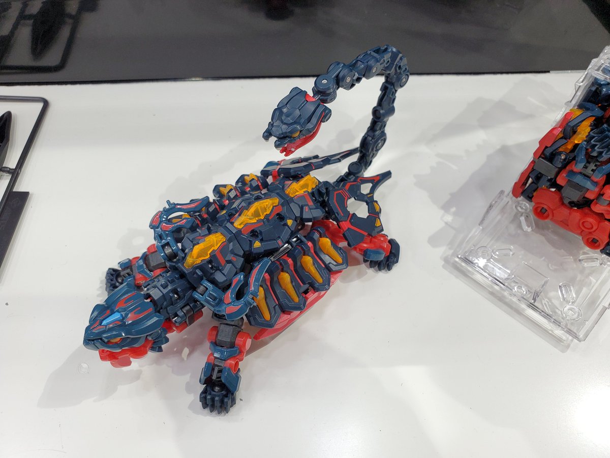 kutuzoko_sw's tweet image. 色付き玄武、良い赤だ
#infinitybox #52toys