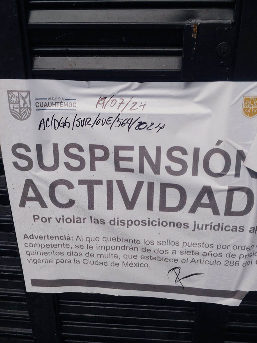 5antaMerlina's tweet photo. Era de esperarse, los otros corruptos de Bambú al día siguiente (domingo 21) quitaron sellos, siendo un delito.
Esperan los vecinos la reposición de sellos por favor @AlcCuauhtemocMx 
@ColHipodromo1 @hcvecinos @MarleneGras @EdgarHuft @CondesaVecinos @RomaNorte3 https://t.co/MxXdWfiSUN