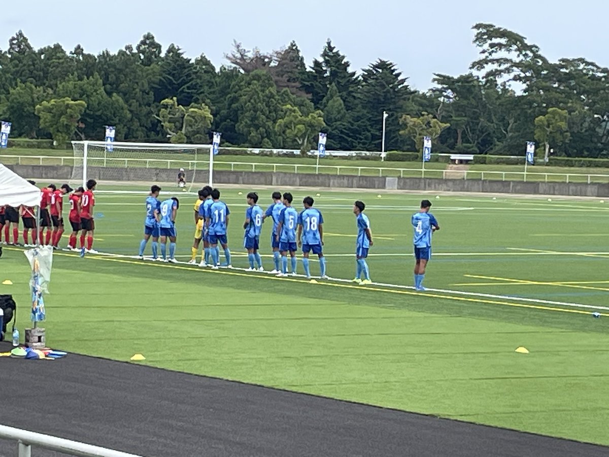 pirugonikd's tweet photo. インターハイ
2回戦　Naraha ピッチ
桐光学園🆚帝京可児
まもなくキックオフ https://t.co/ty581Ybg0q