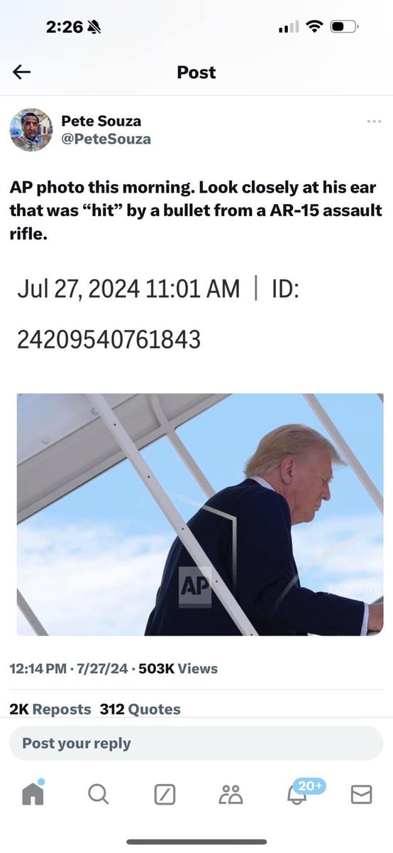 DavidLeavitt's tweet image. Renowned photojournalist and White House photographer “no longer exists” on Twitter after posting an AP picture of Donald Trump