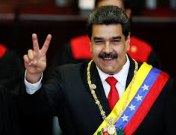 Infocentro45953's tweet photo. Vamos todos con alegría a votar por Nicolas Maduro, un líder que nos acompaña a nuestro bienestar.
#AmiGalloVoy 
#VotaPorMaduro
@NicolasMaduro 
@Gabrielasjr 
@LaRosaInfoVE 
@InfocentroOce 
@BrigadasCHCH https://t.co/Mz7bw0SHOx