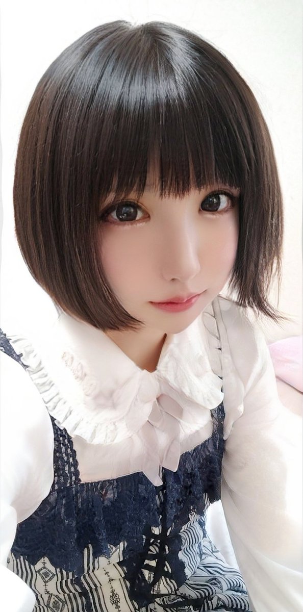 長袖暑いです。。

#男の娘
#ニューハーフ