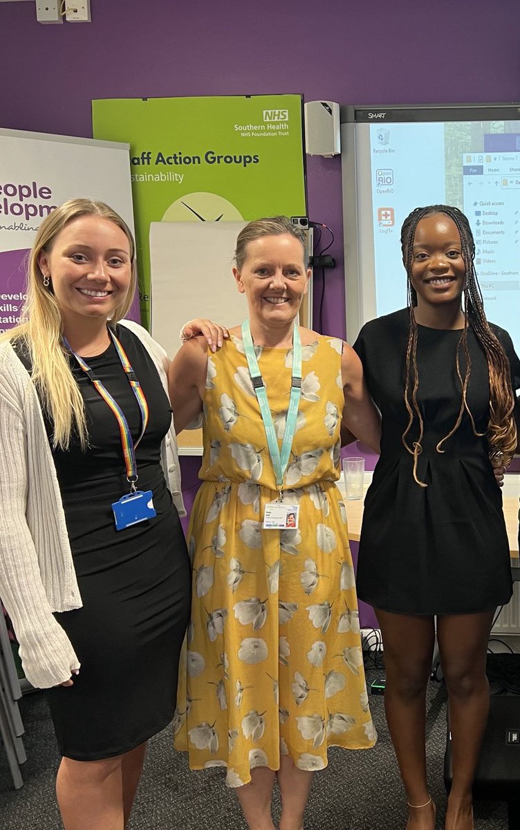 Thank you Paula for all of the support you have shown <a href="/HazelWardPICU/">Hazel Ward, PICU</a> and the opportunities you have created for us! It means so much to have such an approachable, caring leader like yourself! ✨✨✨✨ you will be missed 🌻