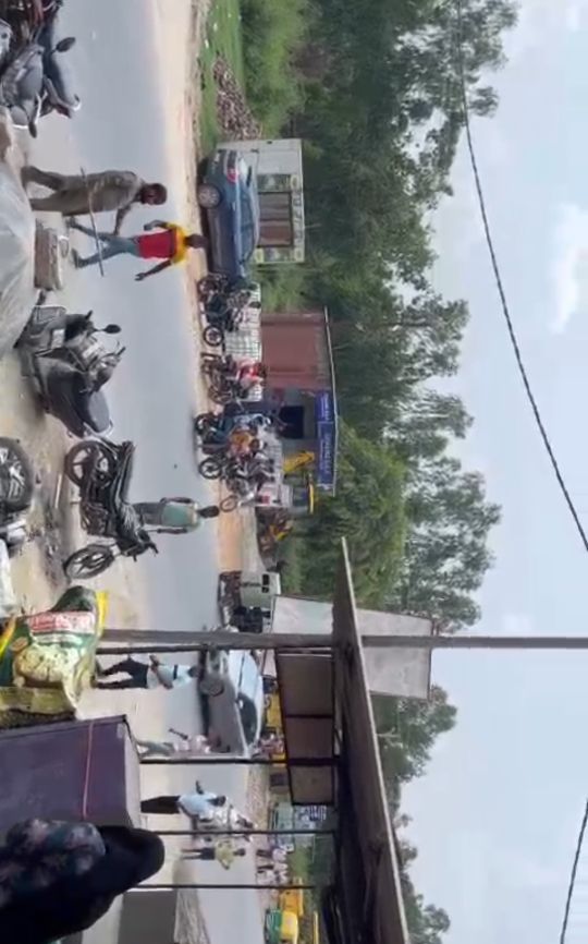 RehmanC57154205's tweet photo. दलपतपुर में दबंगों ने मेडिकल संचालक को   पीट कर किया गंभीर रूप से घायल व्यक्ति जिला अस्पताल में भर्ती घटना 23 जुलाई 2024 की अभी तक दबंगो के खिलाफ कोई करवाई नही हुई@Uppolice से अनुरोध है कि जल्द से जल्द उचित कारवाही करे आपकी अति कृपा होगी @moradabadpolice @digmoradabad @CMOfficeUP https://t.co/BSsSHw5nxG