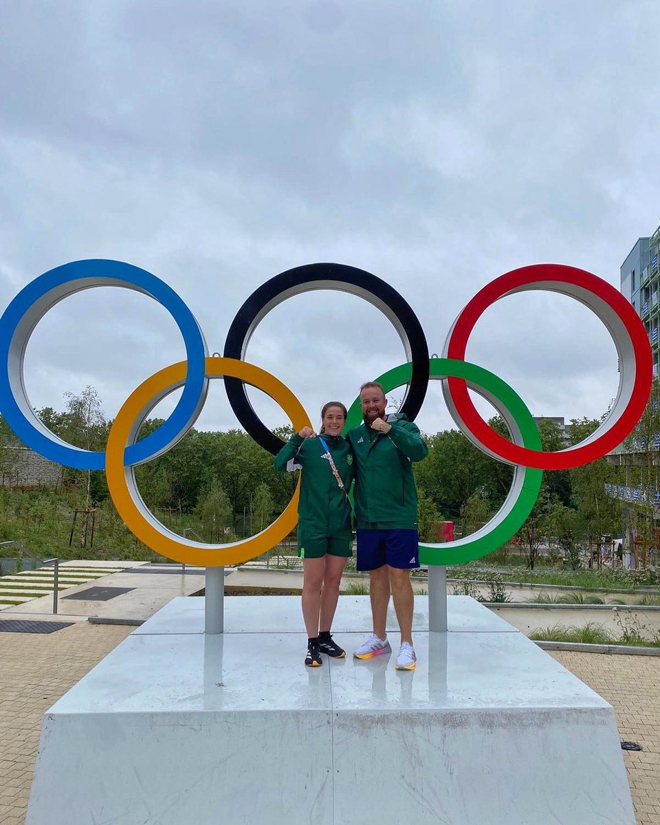 The fighting Irish from Offaly. Good luck today <a href="/GrainneWalshBox/">Gráinne Walsh</a> ☘️ #OlympicGames