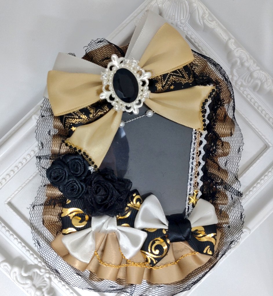 co2mame's tweet photo. 写真の腕をあげたい…

#ハンドメイド #ロゼット #ロゼット硬質ケース #デコ硬質ケース #推し活 https://t.co/XSovvOIslj