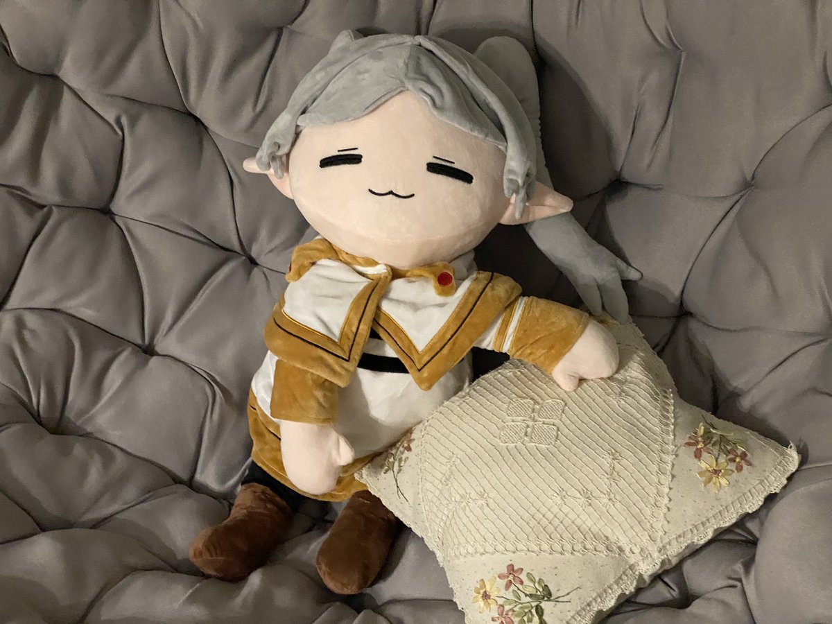 ne_hakaoru's tweet photo. Happy Frieren https://t.co/7gUKZzXp0g