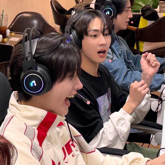 nideul's tweet photo. ㄴㄷ 내가 좋아하는 태릉즈 https://t.co/Zu2ygGvYTc