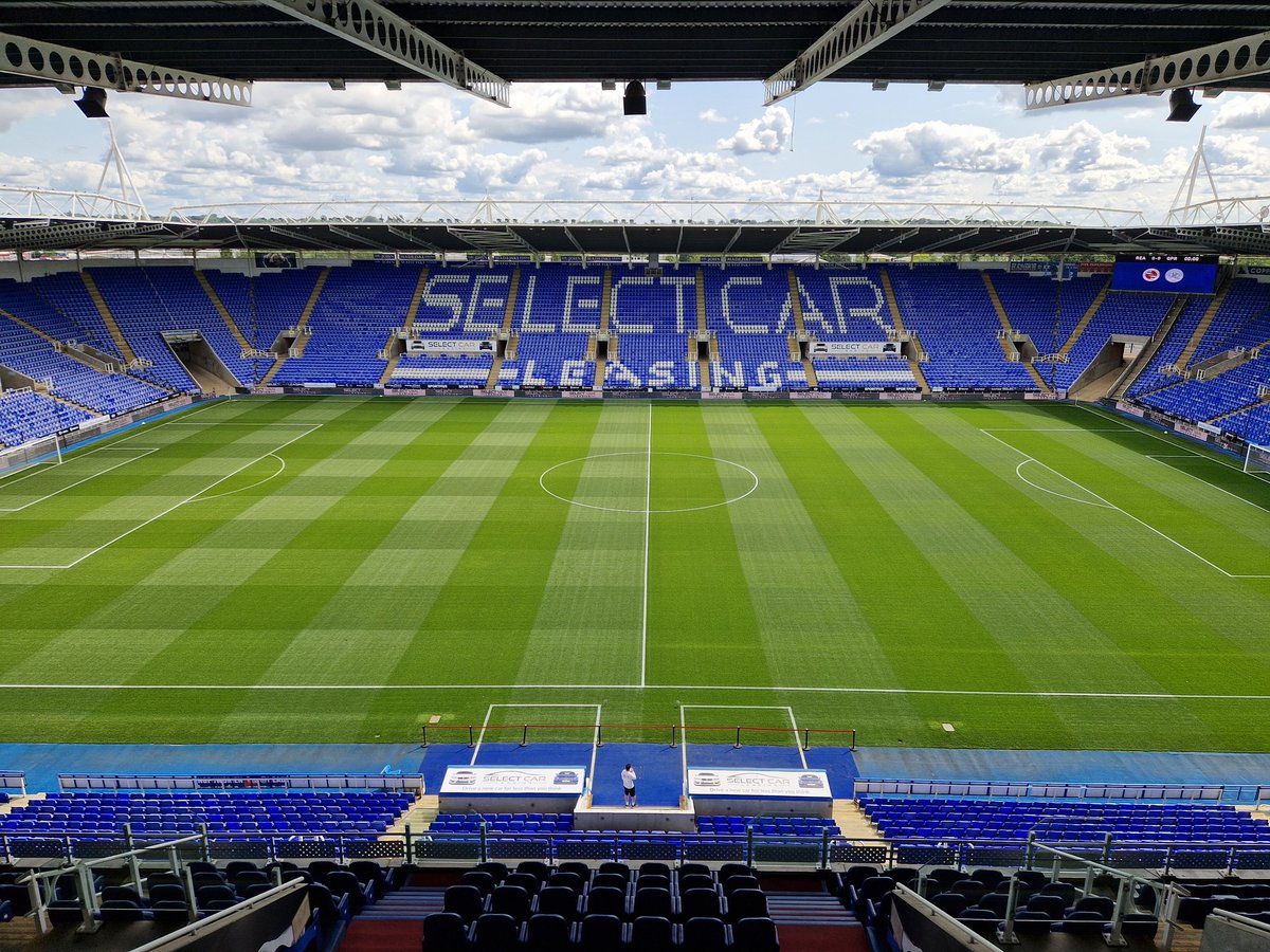 stabler_james's tweet image. My 1st grow in at the SCL this summer. 6 weeks of solid work from the boys and decent weather to help.

1st game yesterday v QPR.
Looking forward to the start of the season now. @ReadingFC