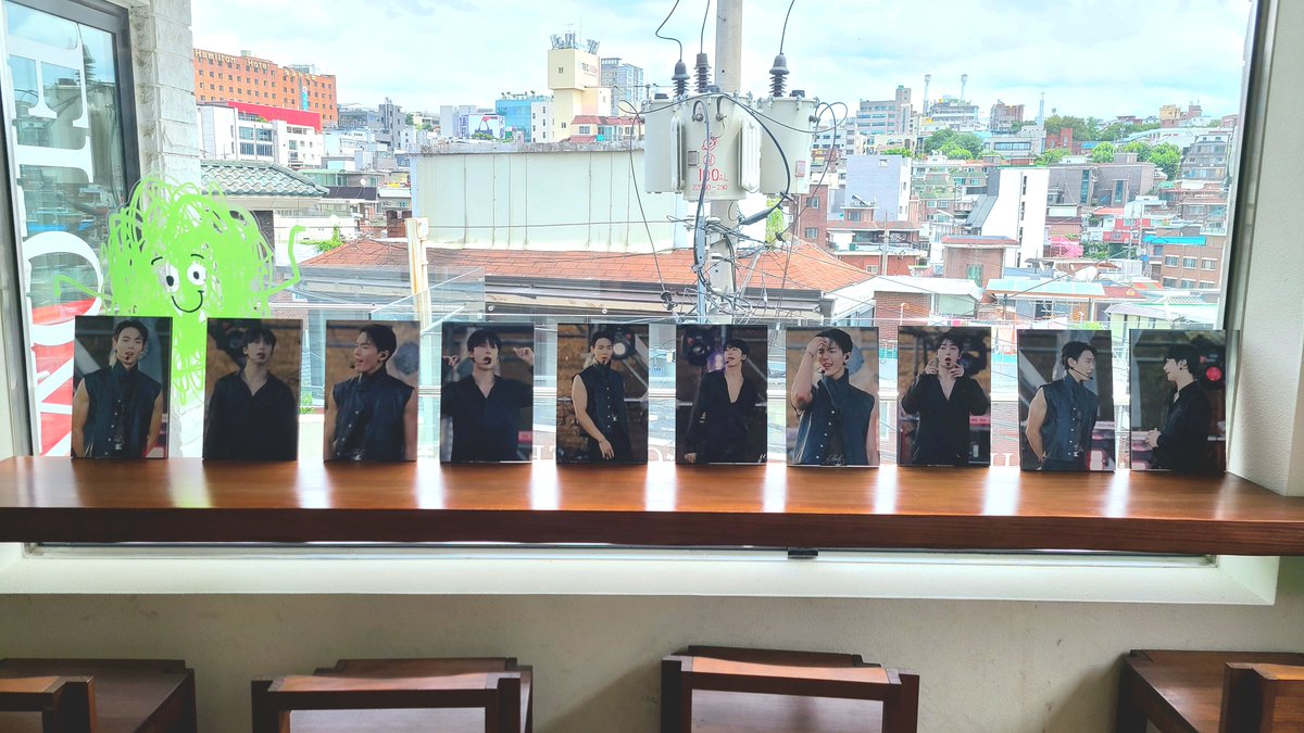 #평온한소용돌이안의_셔누형원
#Swirls_of_Halcyon
입장부터 너무나도 친절히 맞아주시고 꼼꼼히 안내해주셔서 감사했고 혼자 방문했는데도 잘 챙겨주셔서 무척 감동받았습니다 ㅎㅎ 음식, 음료 너무 맛있었고 받은 굿즈도 넘 예뻤어요!! 한달 전에 예약한 나 자신, 잘했다! 👍🤭