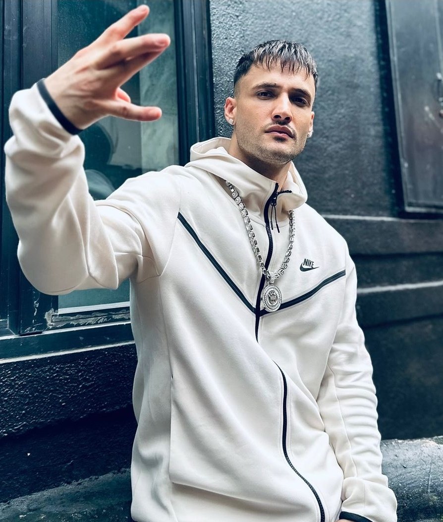 BUILT IN PAIN Vol.2 with <a href="/drzeusworld/">Dr Zeus</a> 🔥

#AsimRiaz #AsimSquad #TeamAsimRiaz #KhatronKeKhiladi14