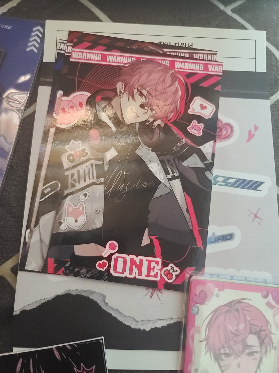 _00woo's tweet image. #인피닛플로우2

많이 늦은 후기...
오디오 드라마 잘 듣고 있습니다
빠른 배송 감사해요

성우님들 랩 실력이 더 좋아지신 것 같다는 생각이...! 새로운 인물들이 등장하니까 다음이 더 궁금해져서 다음 앨범도 나오면 구매해야겠다는 생각이 들었습니다.