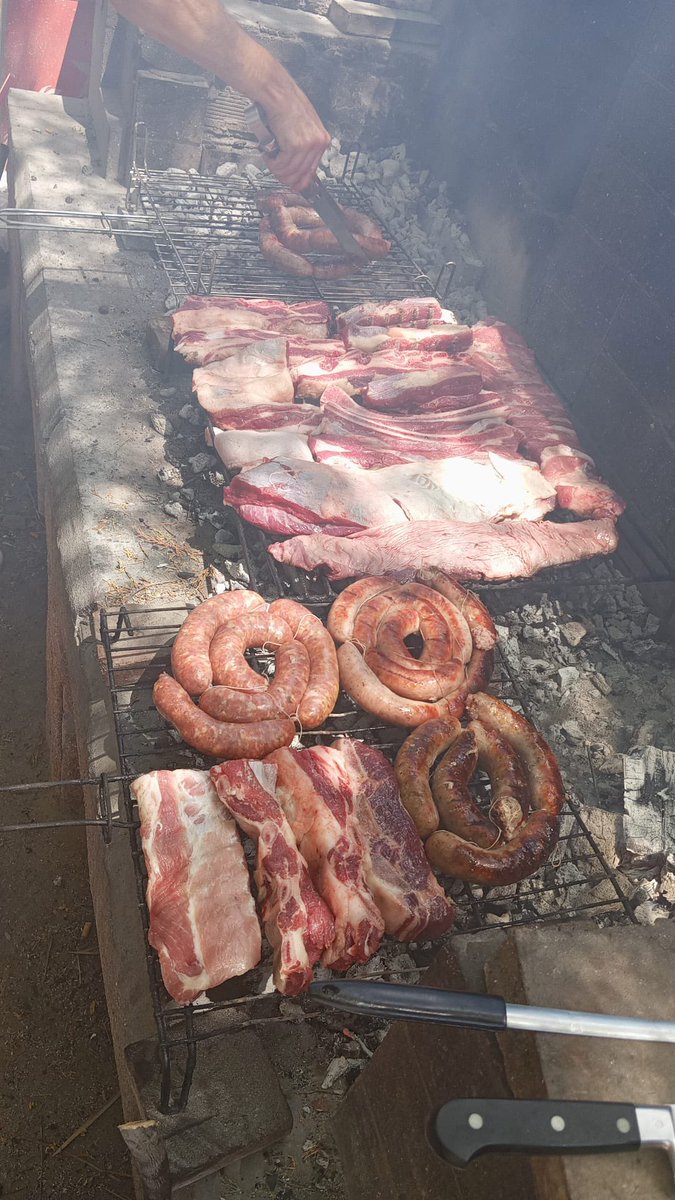 josedelagloria's tweet photo. Muchas gracias a la banda de barcelona, hermosos momentos que no voy a olvidar!! Siempre
A
Tu lado, che @InstitutoACC  mas pasa el tiempo, mas de la gloria somos, los @Gloriosos_Mundo https://t.co/FSQczlK2C4