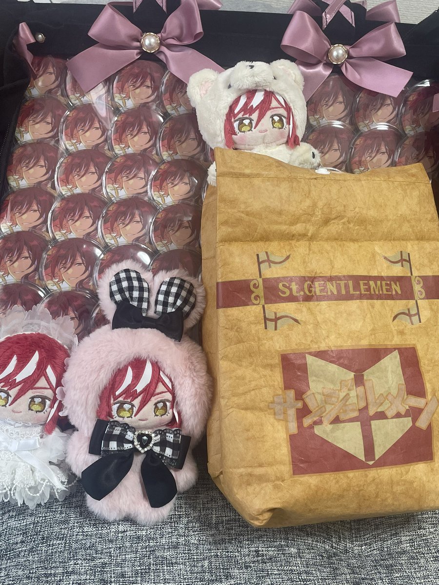 ksrg_02_'s tweet photo. おしゃれなぬいポーチとか持ってないからｻﾝｼﾞｪﾙﾒﾝの紙袋に入れてます https://t.co/VhEQoAF19d