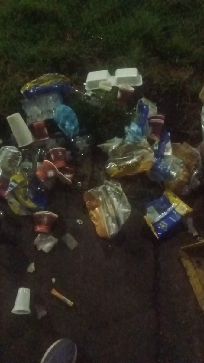 SalitreOriental's tweet photo. Aburridos x consumo de SPA y alcohol de día y noche en parques vecinales por parte de población de Ciudad Empresarial Sarmiento Angulo #MalosVecinos #CEMSA @Grupo_Argos @camaradelainfra @avianca @MincienciasCo @SeguridadBOG @GobiernoBTA @MigracionCol @ColliersCol @igroupsolution https://t.co/Xx5bkyLSKM