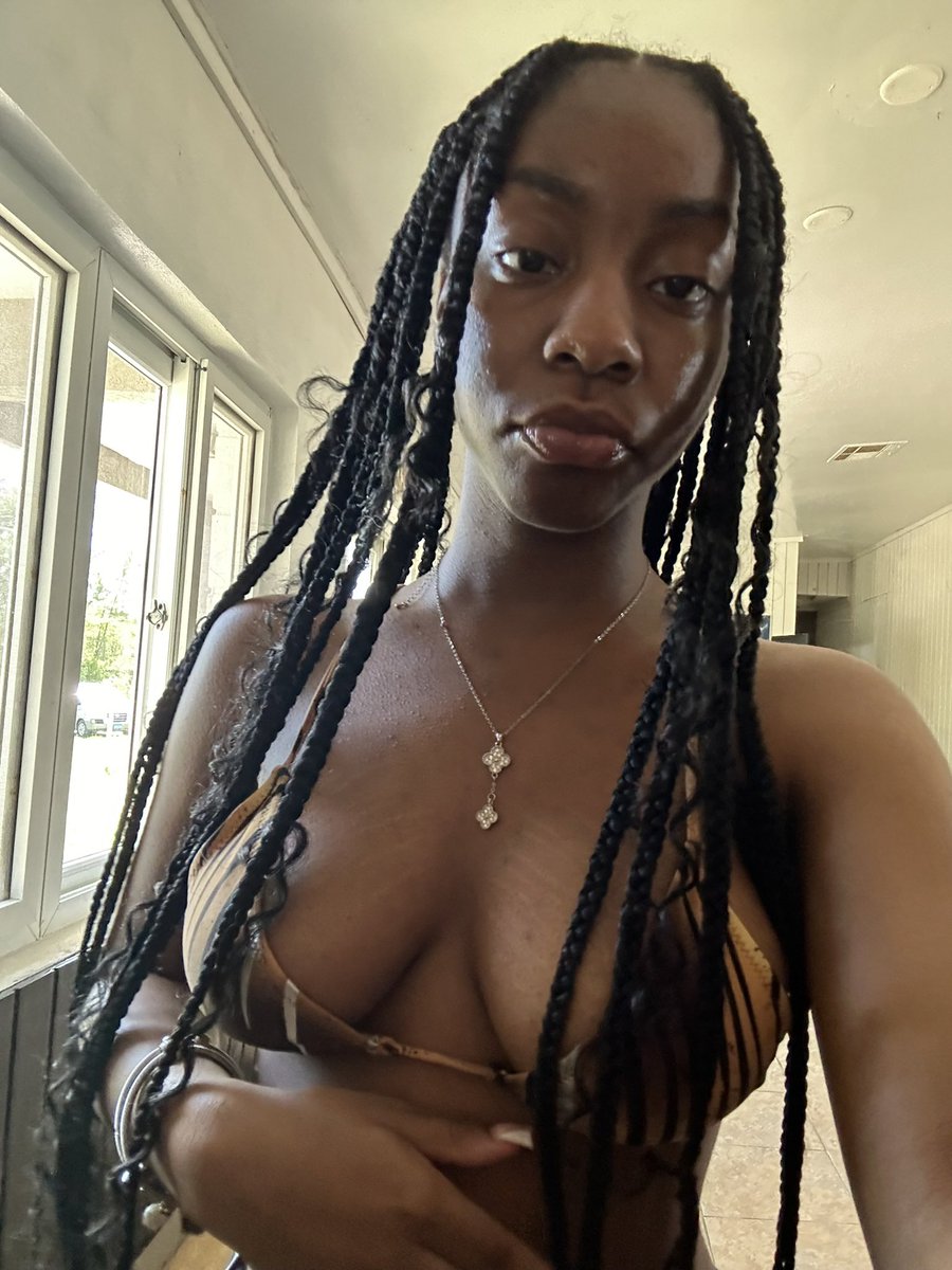 serenityyy_a's tweet photo. https://t.co/VBkbDxrP4N