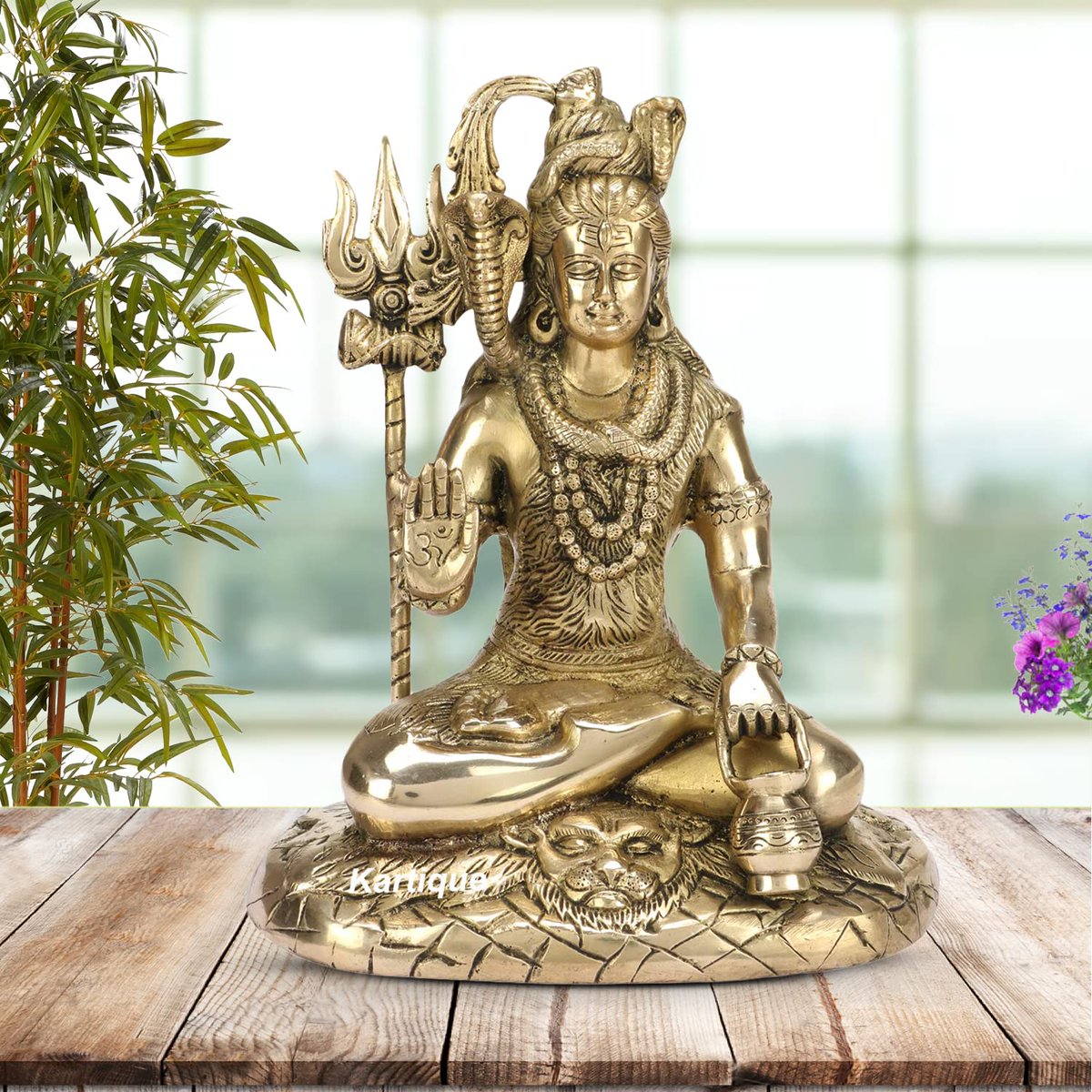 svarupart's tweet photo. Keep your altar balanced with just one Shiva idol. A Blessing Shiva offers calm energy, while a Dancing Shiva brings vibrant, creative vibes. Choose the one that complements your energy! 🙏✨ #Shiva #SpiritualBalance #homedecor  #brass https://t.co/ea6WF5uGPy