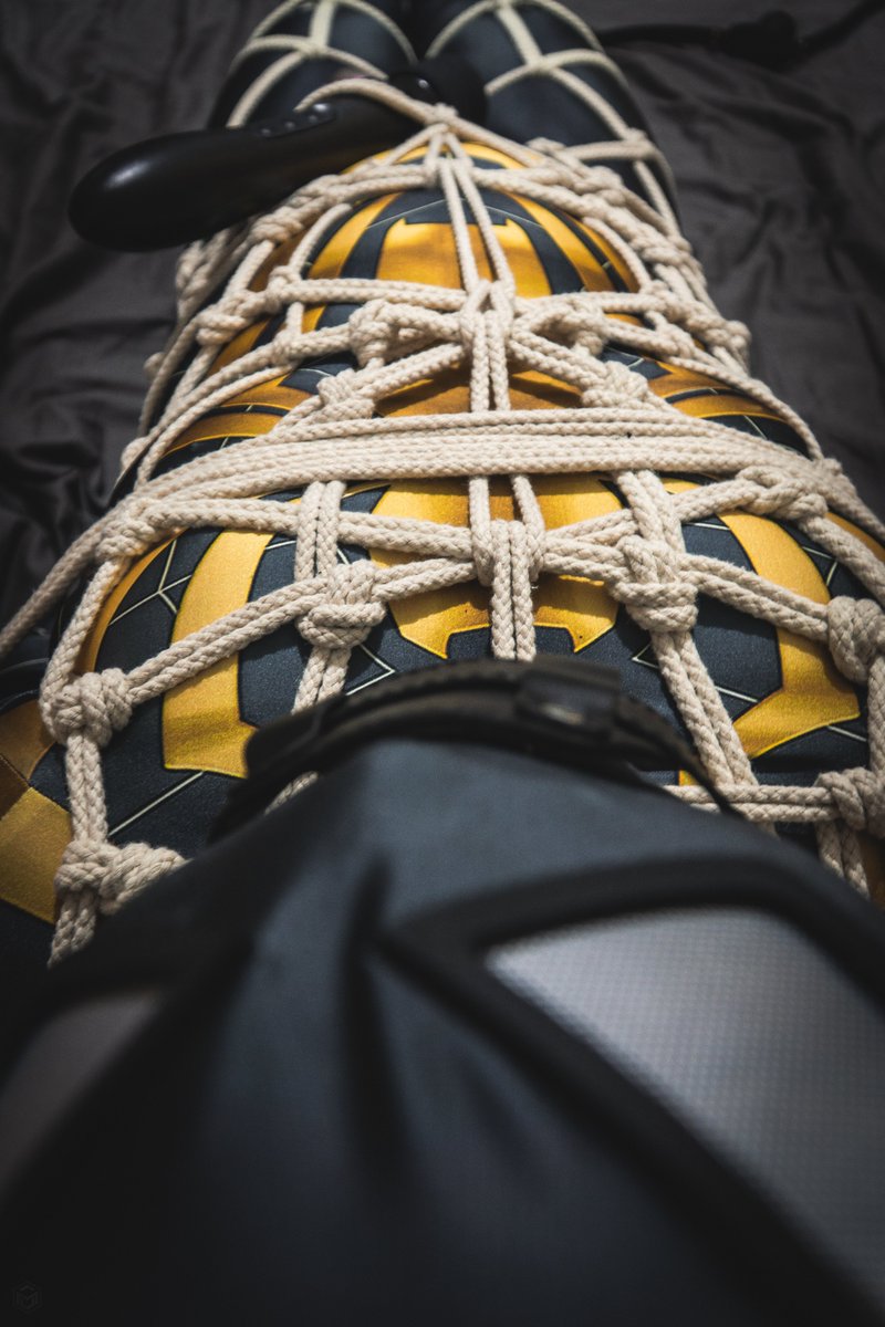 ropemanilaph's tweet photo. Some throwback 😉
. 
. 
. 
. 
. 
. 
. 

#bondage
#pinoybondage
#bdsmph
#bdsmِ 
#ropeworks
#ropeman
#ropemanila
#shibari
#shibariph https://t.co/gZ1BtduSoI