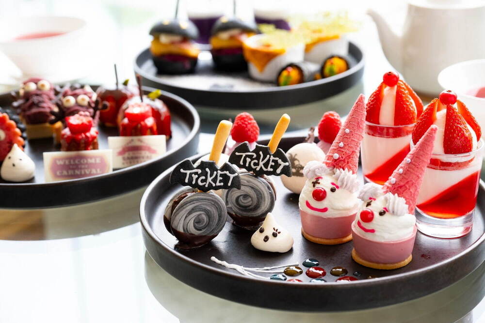 fashionpressnet's tweet photo. ザ・プリンス パークタワー東京のハロウィンアフタヌーンティー、“おばけ＆カーニバル”着想スイーツ - https://t.co/00aj2emBSz https://t.co/u1bT6FkVYP