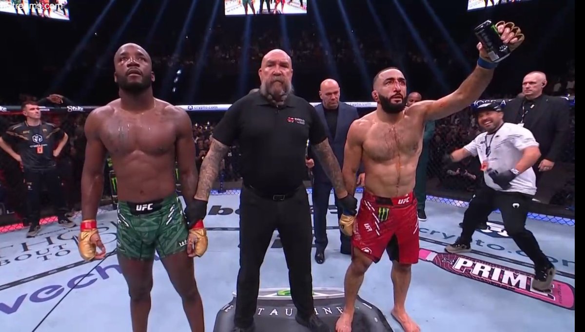 Grapegone's tweet photo. DAWG IM CRYING LOOK AT THE DISGUST IN DANA WHITE FACE https://t.co/DNXUUvggoy