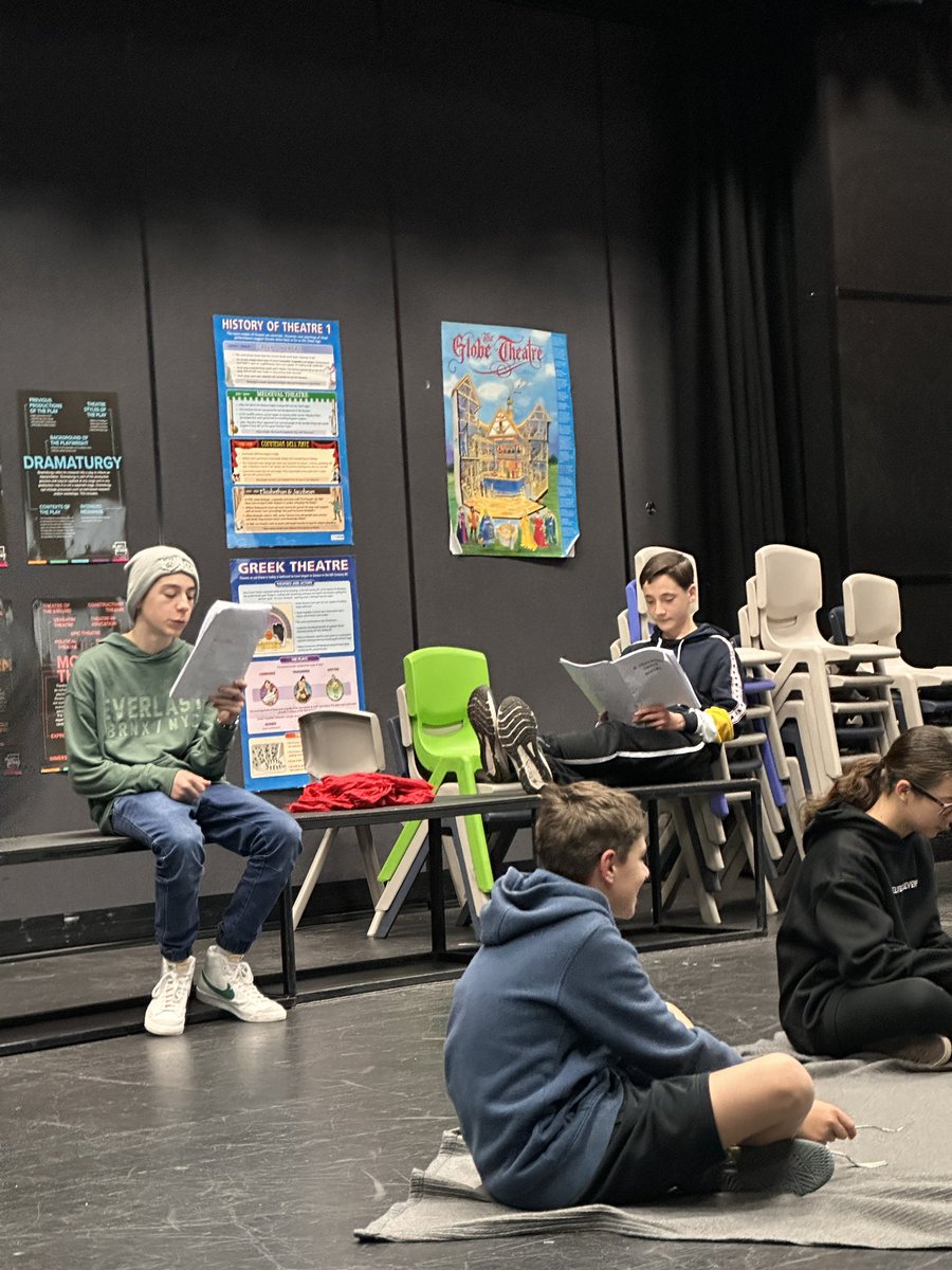 Marcellin's tweet image. Rehearsals for our 2024 junior production, A Christmas Carol, with OLMC Heidelberg are well underway. Get ready for a new take on a Christmas classic. Performances will be held in early November. Stay tuned for details.
.
.
#CharlesDickens #achristmascarol #marcellincollege #olmc