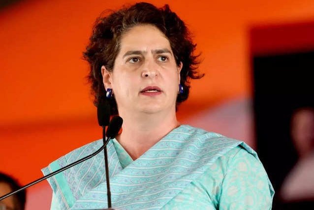 epanchjanya's tweet photo. गाज़ा में इजरायल नरसंहार कर रहा है।

इजरायल गाज़ा के लोगों का खून बहा रहा है।

ये कांग्रेस नेता प्रियंका गांधी ने कहा है।

लेकिन जब हमास के इस्लामी आतंकियों ने इजरायल में घुसकर महिलाओं को मारा, रेप किया, बुजुर्गों के गर्दन काटे, बच्चों को गोलियों से उड़ा दिया,

तब क्या प्रियंका गांधी को ये सब नहीं दिखा ?

हमास द्वारा किए गए इजरायलियों के नरसंहार पर प्रियंका गांधी क्यों चुप थी ?

आजतक एक बार भी प्रियंका गांधी ने हमास के आतंक पर कुछ नहीं बोला!

प्रियंका ने एकबार भी हमास को इजरायल के बंधकों को छोड़ने को नहीं बोला !