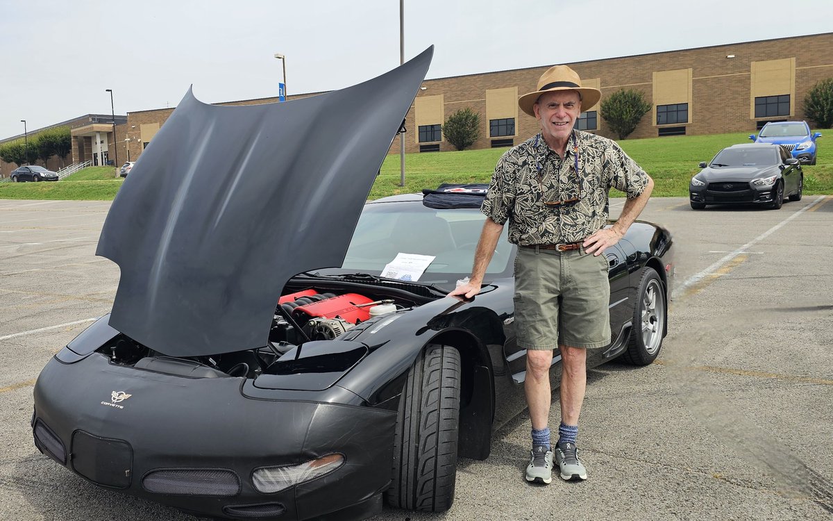 katyniclewlew's tweet photo. Got to photograph some pretty cool cars at the @LaVergneHSBand car show 💙 https://t.co/lbQQHarDag
