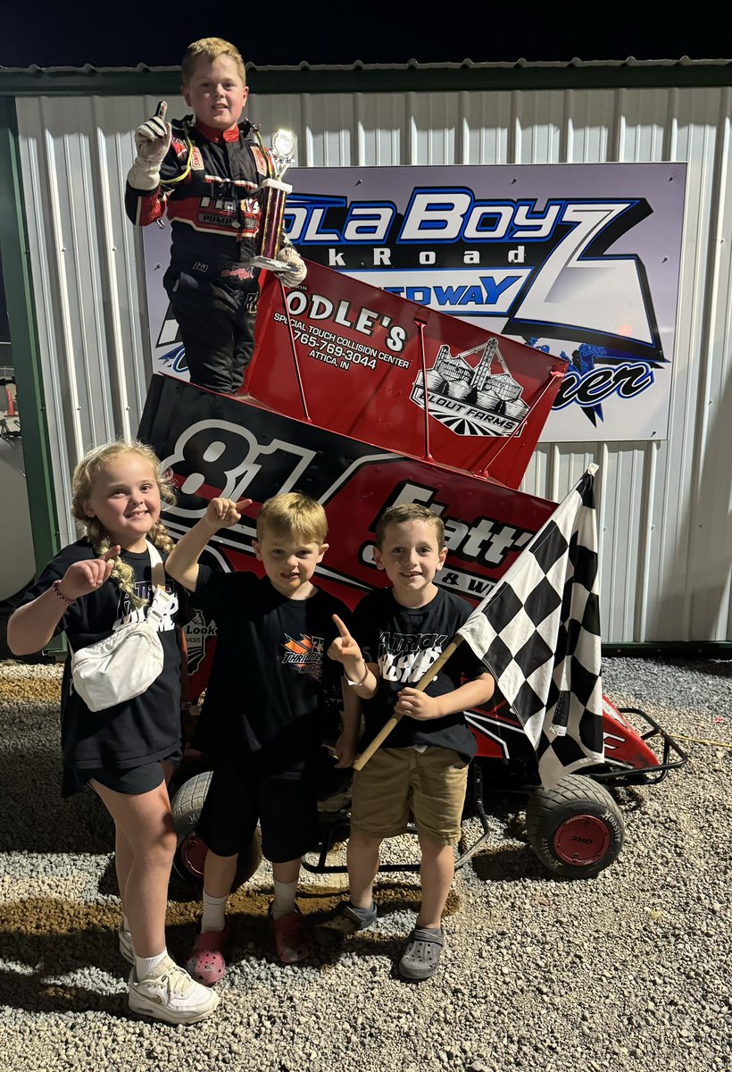 Got the win tonight at ViolaBoyz Backroad Speedway for the 250 class 🏁Looking forward to the big one next weekend for the Viola Boyz BackRoad Rumble‼️
Huge thanks to all of my partners, I could not race without you all‼️