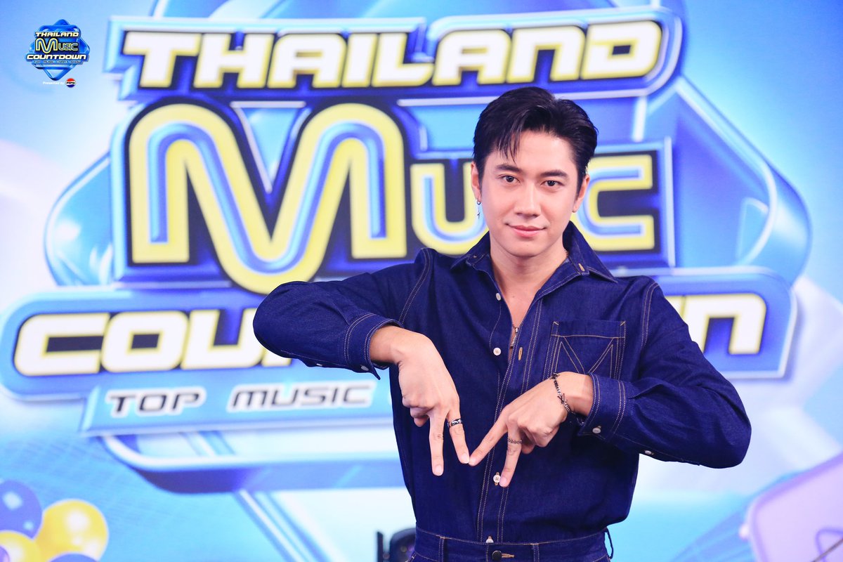 TMCcountdown's tweet photo. ✨ เตรียมพบกับ "แจม รชตะ" กับโชว์สุดพิเศษเดบิวต์ซิงเกิล ในรายการ #ThailandMusicCountdown กันได้เลยคร้าบ

📺 วันนี้ #TMCCountdownpresentedbyPEPSI EP.12
🎤 พบกับ #แจมรชตะ ตั้งแต่เวลา 17.30 น. ทางช่อง 3HD 

สามารถติดตาม #TMCCountdown 
ได้ทาง https://t.co/D69jFMewrx

#TMCxแจมรชตะ #JamRachata
#Ch3Thailand #TrueCJCreations