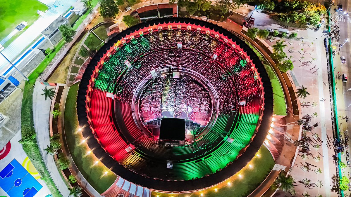 YamilHAranaP's tweet photo. Ustedes hicieron el #FestiBandas2024 mucho más grande de lo que yo lo soñé.

Solo puedo decir ¡gracias! 

Bolívar es único 💛💚❤️ https://t.co/Ubk74PRjTJ