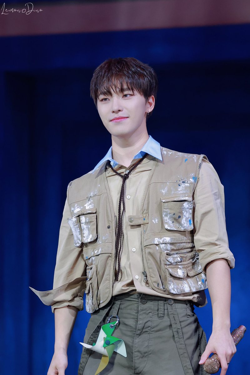 Lemon_Dino211's tweet photo. 240723 CARAT LAND

#세븐틴   #SEVENTEEN     
#디노 #이찬 #DINO #ディノ https://t.co/dBISeNhIVW