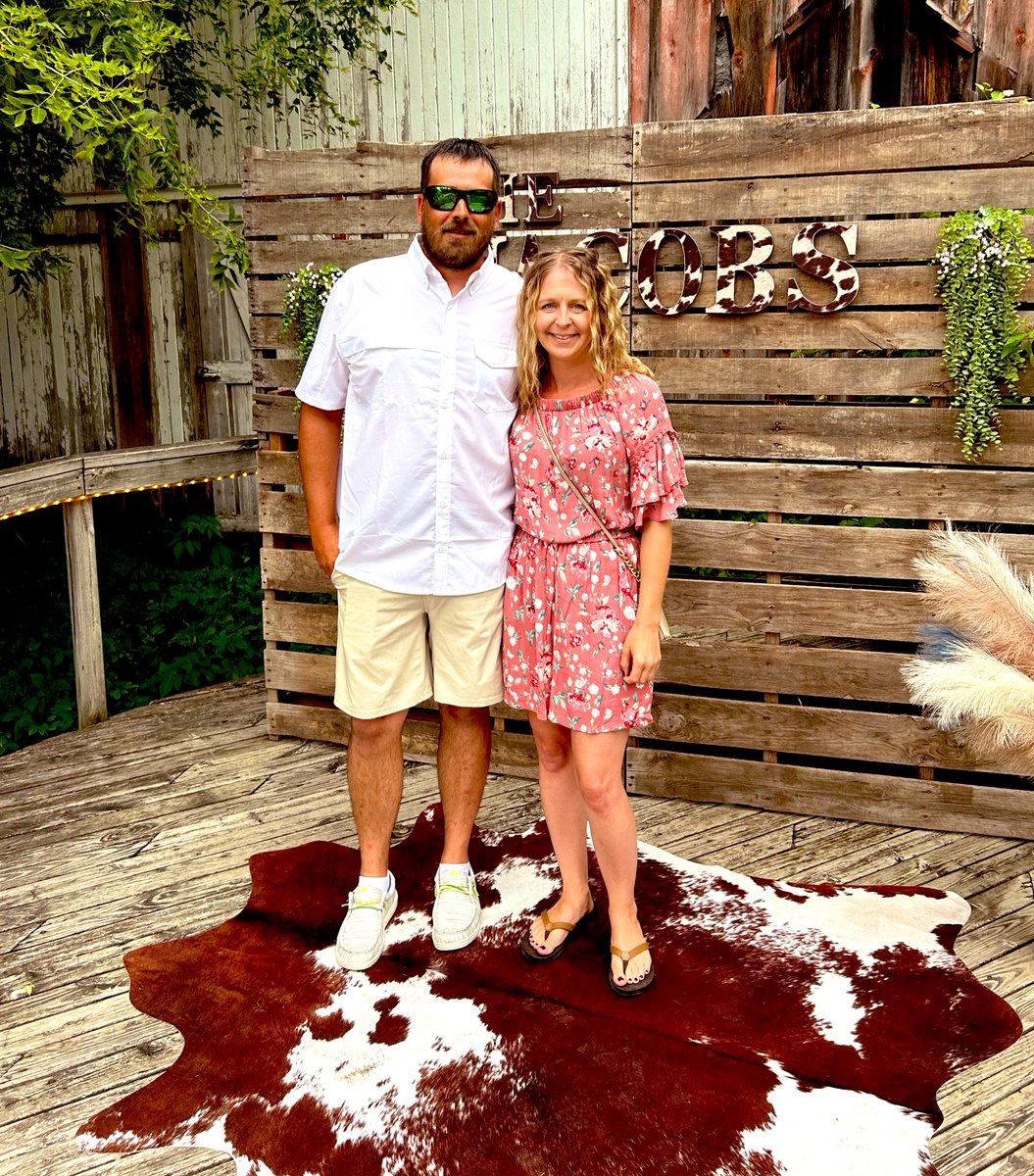 amber_hanson's tweet image. Wedding fun tonight, followed by Dough for Joe! #mnsummer