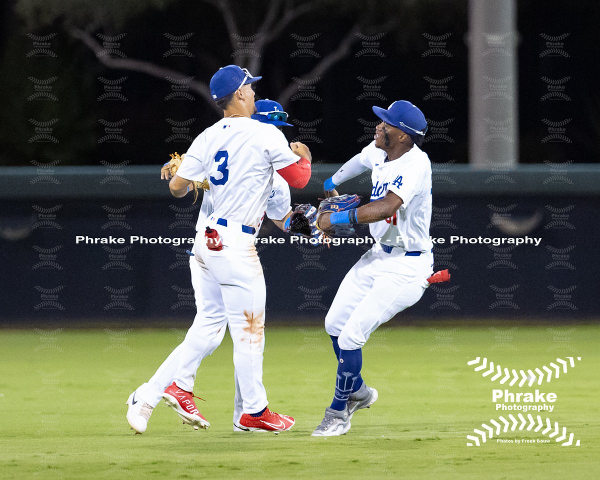 phrakephoto's tweet photo. ACL Dodgers to the ACL Finals agains the ACL DBacks #GanaronLosDodgers #DodgersWin
#itstimefordodgerbaseball
@milb
#losangelesdodgers
#LetsGoDodgers
#dodgers #SiempreLA
#AlwaysLA #dodgersmilb #itfdb
@FutureDodgers @DodgerFarm @dodger_daily
#losdoyers
#ACL #ArizonaComplexLeague https://t.co/GFm2tLbowW