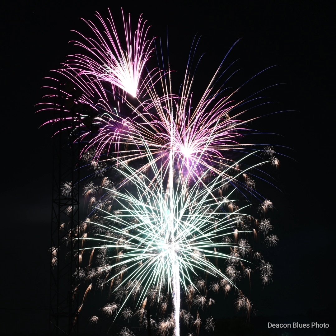 Deacon Blues tweet media