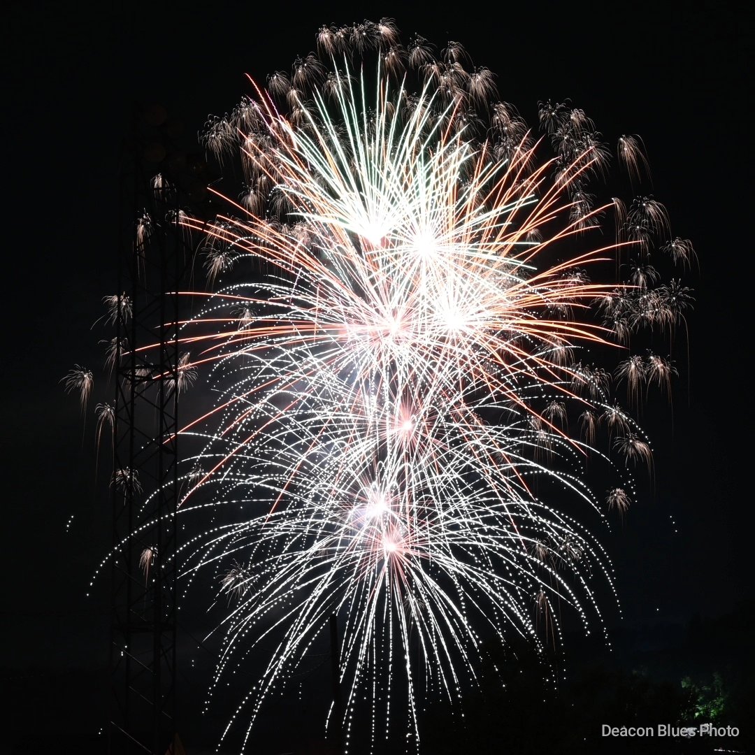 Deacon Blues tweet media