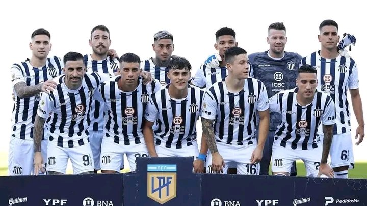 El equipo que teníamos hace un año😭