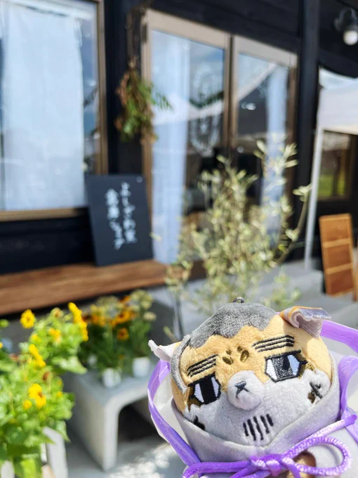 フォゼ尾ちゃんとお出かけ美味しいお蕎麦屋さんでお昼↓器の販売イベントにてお買い物↓博物館で動物の毛皮や骨の展示を鑑賞(ツキノワグマの爪が凄かった…)色んな所に行けて楽しかったねまた一緒にお出かけしようね #フォゼ尾といっしょ 