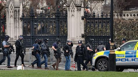 PFr1end's tweet image. When terrorists threatened the safety of politicians, police officers put their lives on the line

When police officers needed the support of leading politicians, Keir Starmer, Yvette Cooper, Andy Burnham turned their backs

Starmer, Cooper, Burnham, you are spineless cowards
