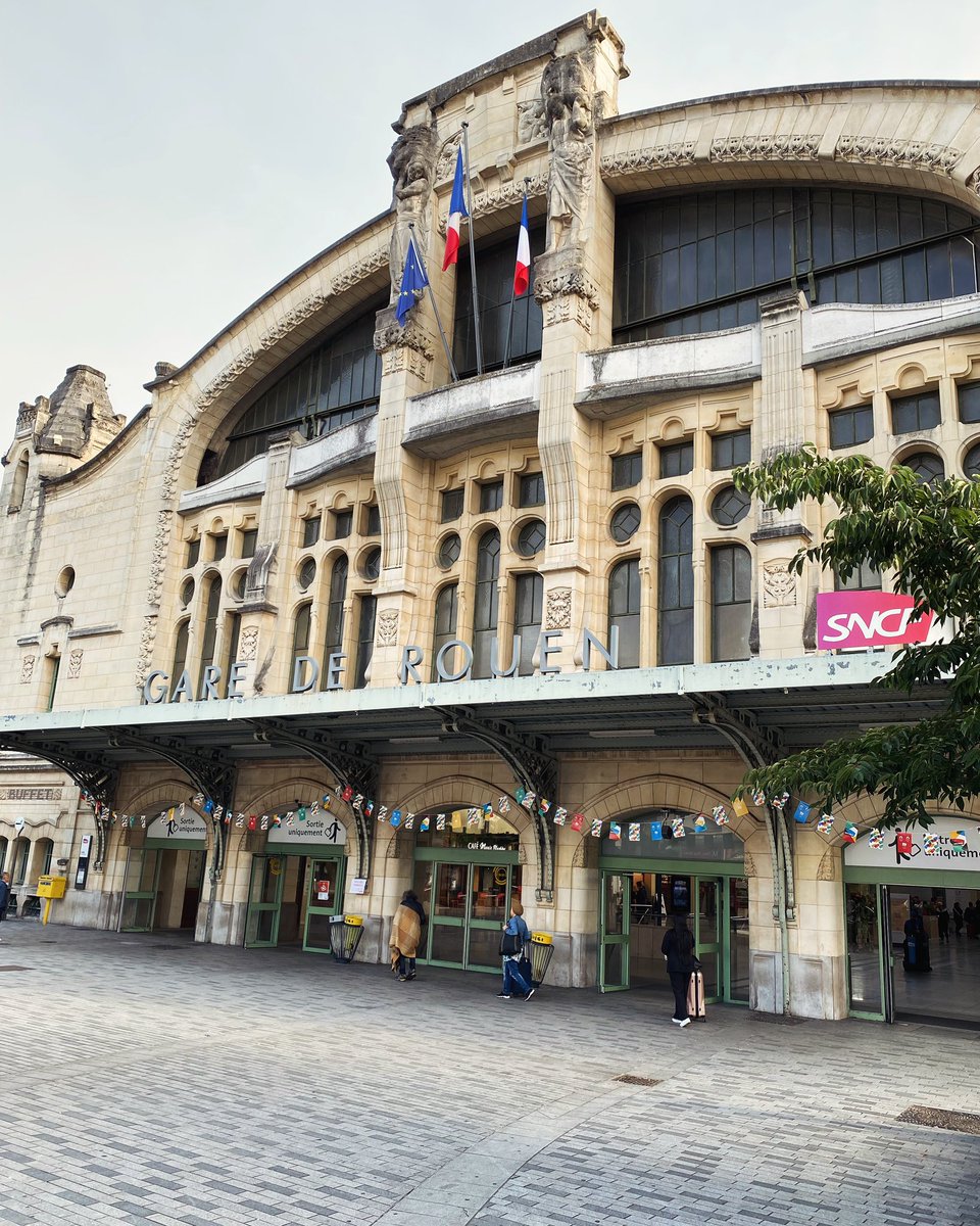 Villa Mimarmel tweet media