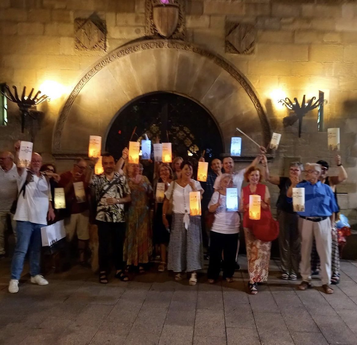 Vam viure una bonica jornada amb la Romeria de St. Jaume. Cultura i ciutat perquè estimem Lleida i el nostre comerç local. Sense més excuses ni esperes, demanem una mirada amplia amb el Pla de l’estació. Polítics, amics i saludats penseu que Noguerola és una entrada a la ciutat.