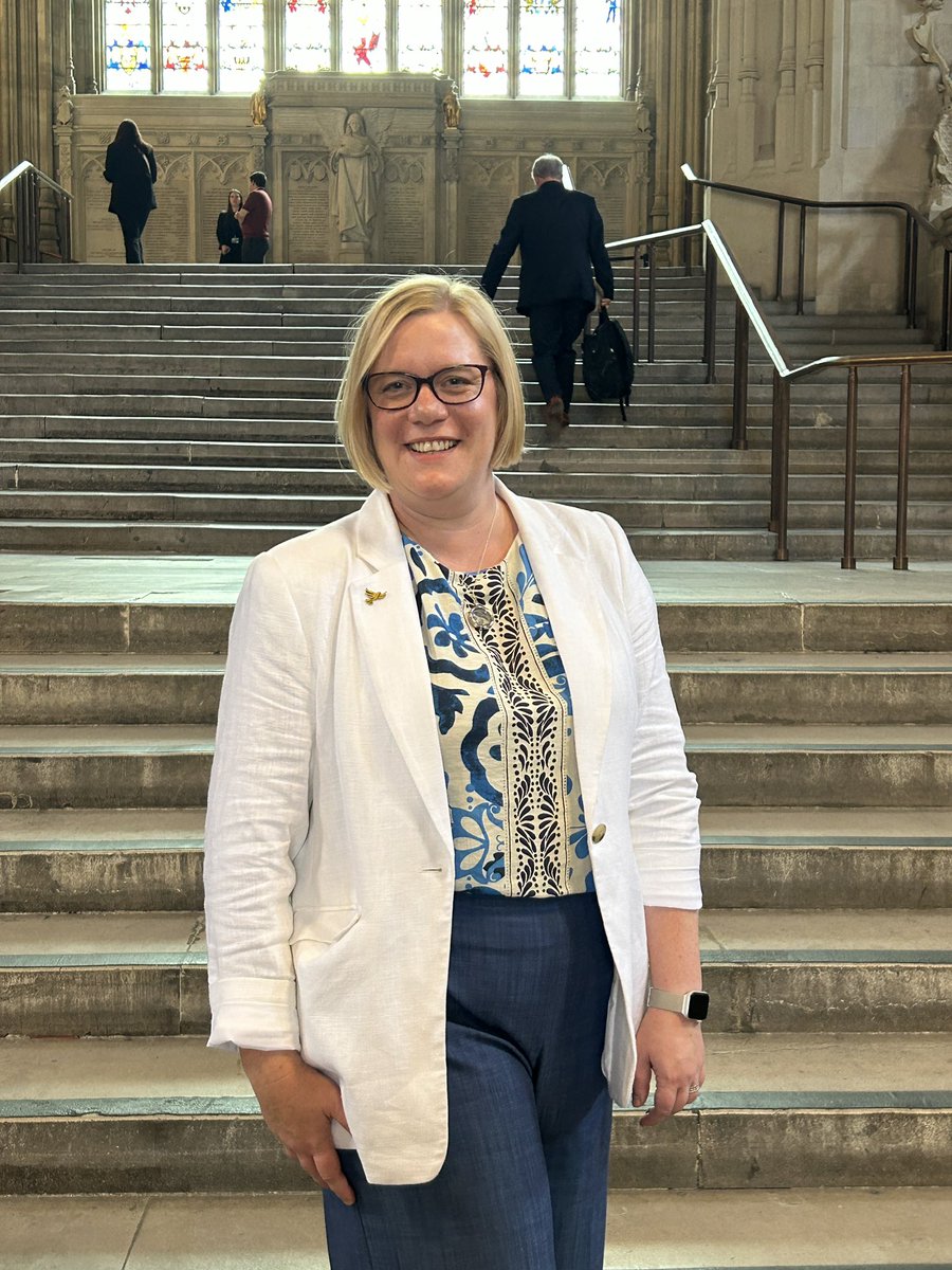 ZoeFranklinLD's tweet photo. Left (how it started): My first ever event with Guildford Liberal Democrat members this day in 2016 just after I’d been selected as candidate for Guildford constituency

Right (how it’s going): Me standing on the steps of Westminster Hall on 8th July - my first day in Parliament after being elected as MP for Guildford constituency 😁

It took a while but the journey was so worth it. I am so honoured to serve Guildford constituency in this way.